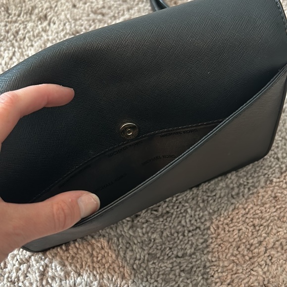 SOLD! Micheal Kor’s Crossbody - Picture 7 of 10